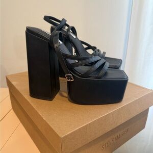 Steve Madden Black Strappy Platform Sandals